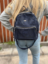 Cargar imagen en el visor de la galería, Mochila Jazmín azul