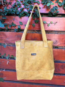 Cartera Alma folia amarilla