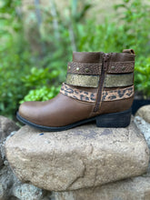 Cargar imagen en el visor de la galería, Botín correa hebilla
